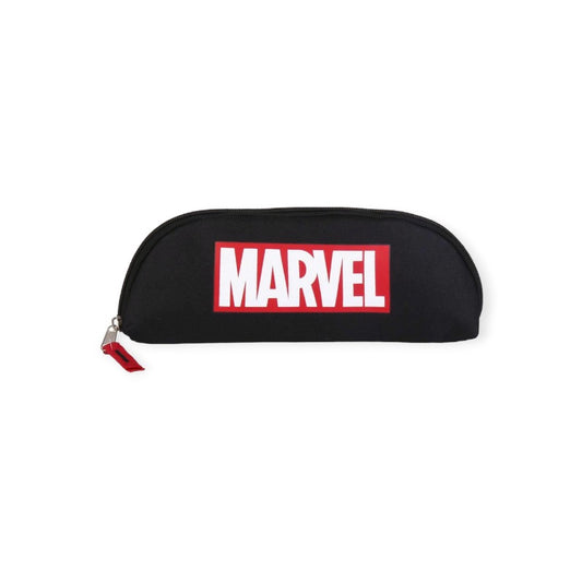 Bellissimo astuccio portapenne originale Marvel. Design nero con logo Marvel rosso e chiusura con cerniera super resistente.