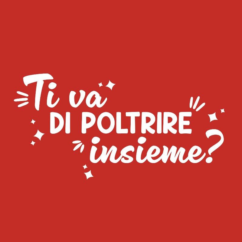 Bellissima coperta in pile a tema Love, rossa con la scritta bianca ricamata "Ti va di poltrire insieme?"