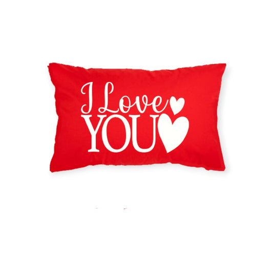 Cuscino rosso rettangolare 50x30cm con scritta bianca "I Love You" e cuori bianchi. Ottima idea regalo innamorati San Valentino Amore