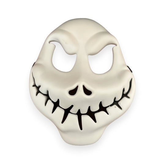 Bellissima maschera di altissima qualità a tema Nightmare Before Christmas. Ottima idea per un travestimento nella notte di Halloween.