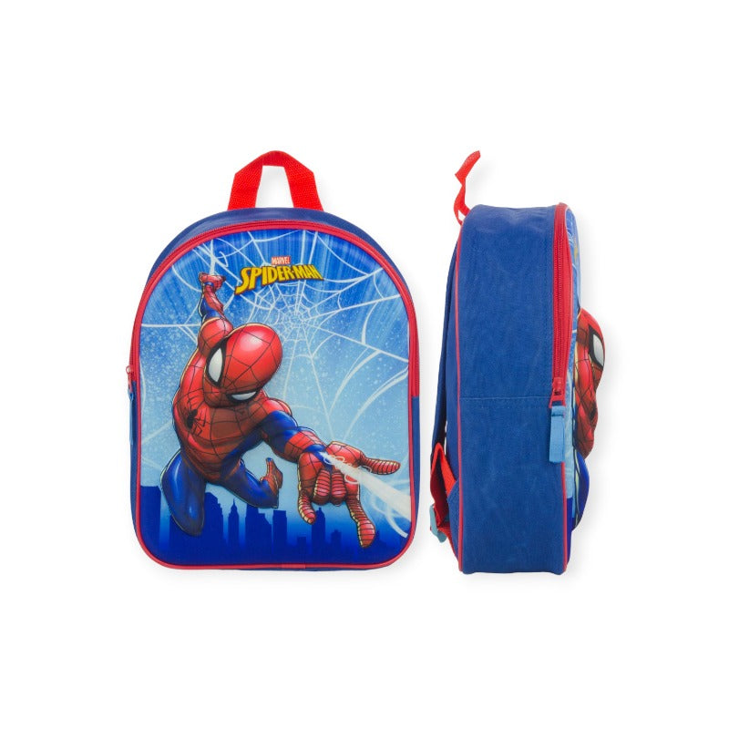 Bellissimo zainetto da asilo per bambini a tema Marvel. Sfondo azzurro con ragnatela e personaggio Spiderman in rilievo 3D