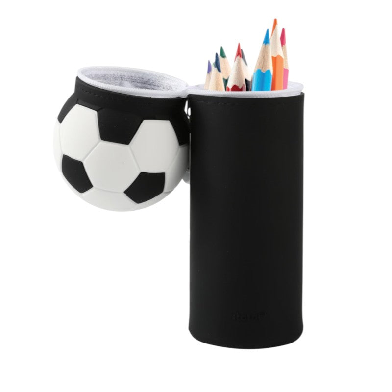 Astuccio Kawaii iTotal Pallone da Calcio in silicone: design 3D, chiusura zip con laccetto. Il pencil case perfetto per gli sportivi!