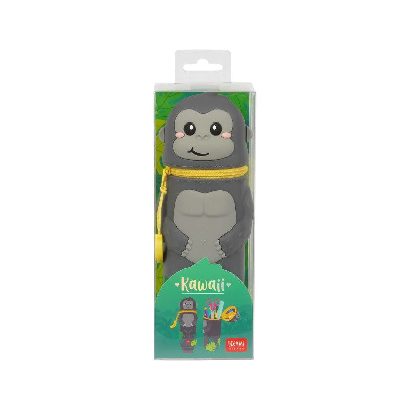 Astuccio kawaii Legami Gorilla — silicone grigio morbido, gorilla 3D sorridente, zip gialla con tirante banana, tema Wild But Kind. Regalo originale.