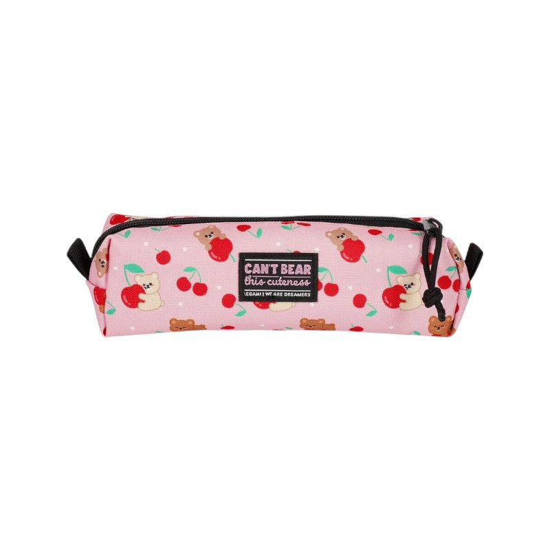 Astuccio Legami Orsetti e Ciliegie rosa a tombolino con patch Can't Bear This Cuteness: pratico e kawaii per penne e matite. Su Viano Shop!