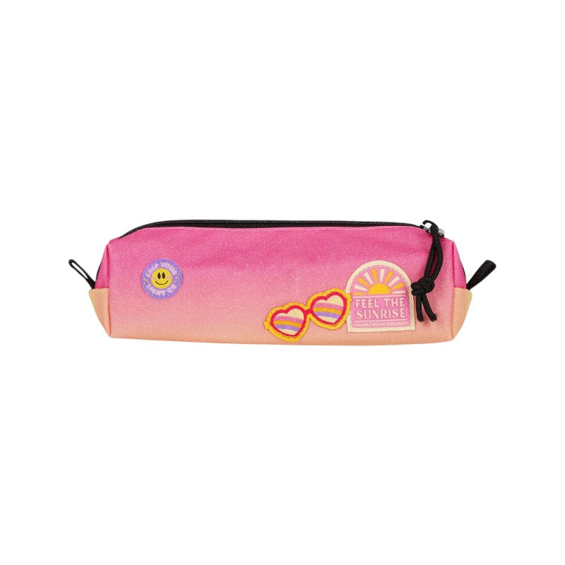 Astuccio Legami Sunset Lover: tessuto ombré rosa-pesca, patch ricamate sole e occhiali a cuore, zip con laccetto. Scopri il pencil case Legami! 