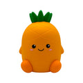 Lampada notturna ananas I-Total Fresh Market — silicone soft-touch, LED multicolore, timer 30/60 min, ricarica USB-C. Perfetta per la cameretta dei bambini. 