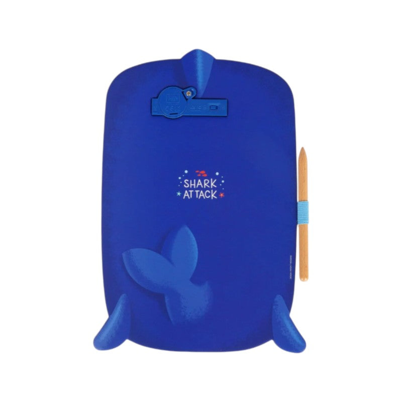 Lavagna magica Legami Squalo: tavoletta LCD 8 pollici con penna, tratto arcobaleno e tasto cancella, senza luce blu. Scoprila su Viano Shop!