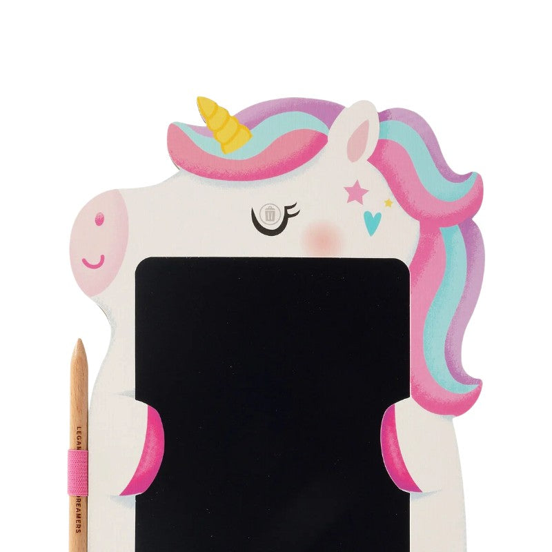 Lavagna magica Legami Unicorno: tavoletta LCD 8 pollici con penna, tratto arcobaleno e tasto cancella, senza luce blu. Scoprila su Viano Shop!