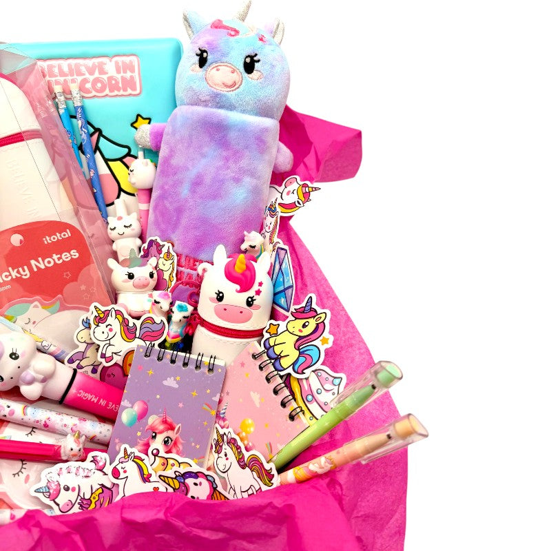 Maxi Box Regalo Unicorno Viano Shop — 46 pezzi cartoleria kawaii Legami e I-Total, scatola regalo, spedizione gratuita. Il regalo più magico per bambine. 