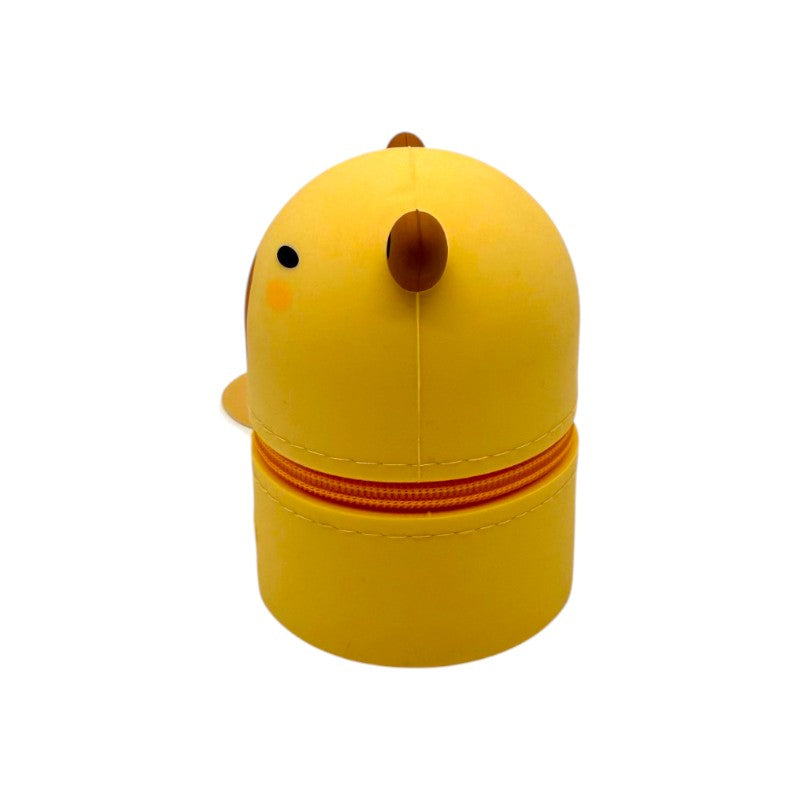 Mini astuccio kawaii capibara I-Total — silicone morbido giallo, faccina 3D, zip arancione, cartellino incluso. Regalo virale per chi ama i capibara.