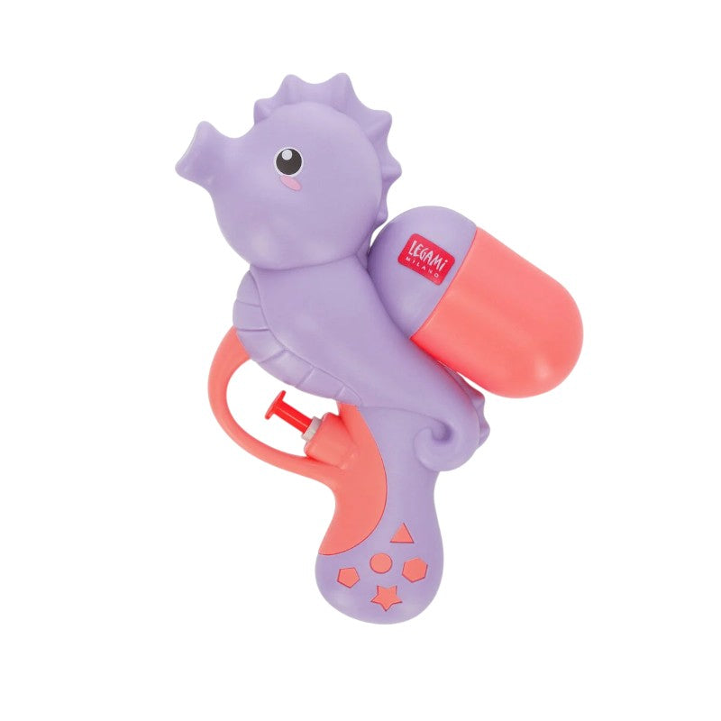 Pistola acqua Legami Seahorse: cavalluccio marino kawaii, serbatoio 50ml, getto 2,5m. Per bambini 3+. Il giocattolo estivo più divertente di spiaggia e giardino!
