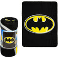 Bellissima coperta invernale in pile a tema Batman. Design completamente nero con logo di batman in centro