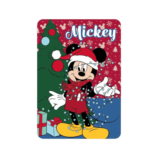 Bellissimo plaid in pile a tema natalizio con Topolino vestito da Babbo Natale mentre addobba l'albero di Natale.