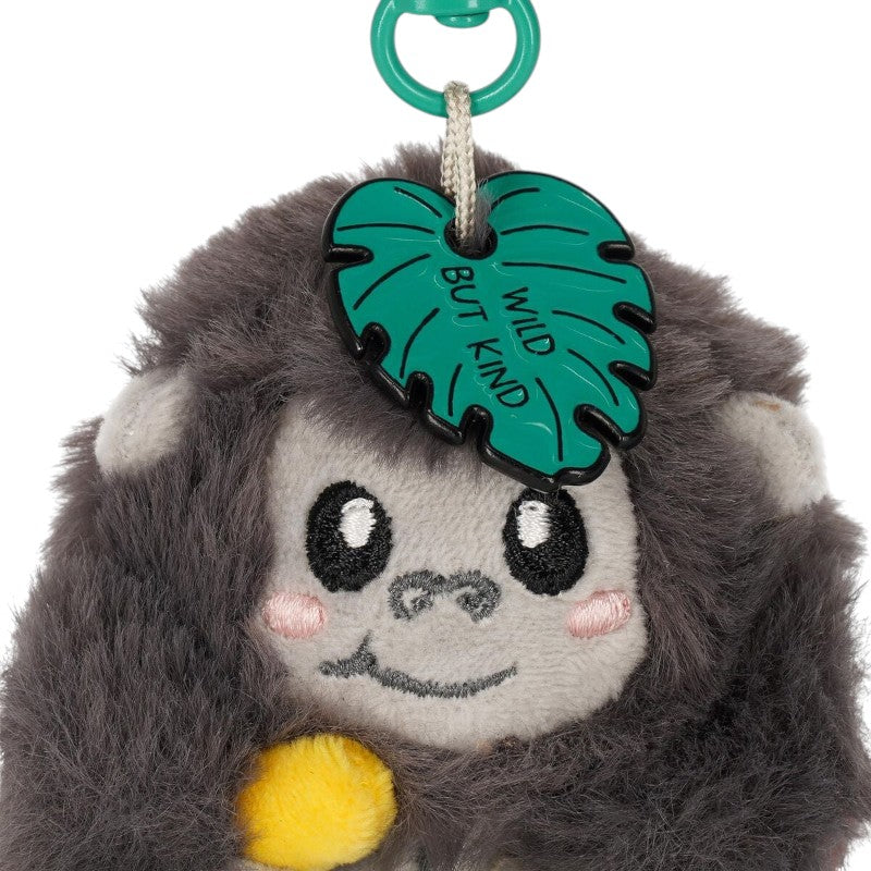 Portachiavi peluche gorilla Legami — ciondolo morbido kawaii, fogliolina Wild But Kind, bananina, moschettone verde. Regalo originale da appendere.