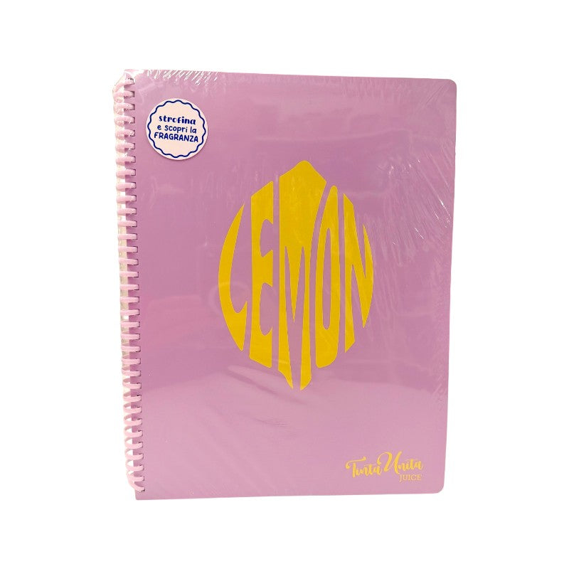 Quaderno A4 spiralato Tinta Unita Juice: copertina rigida profumata e design bold. Limited edition in 4 varianti frutta. Perfetto per scuola e lavoro.