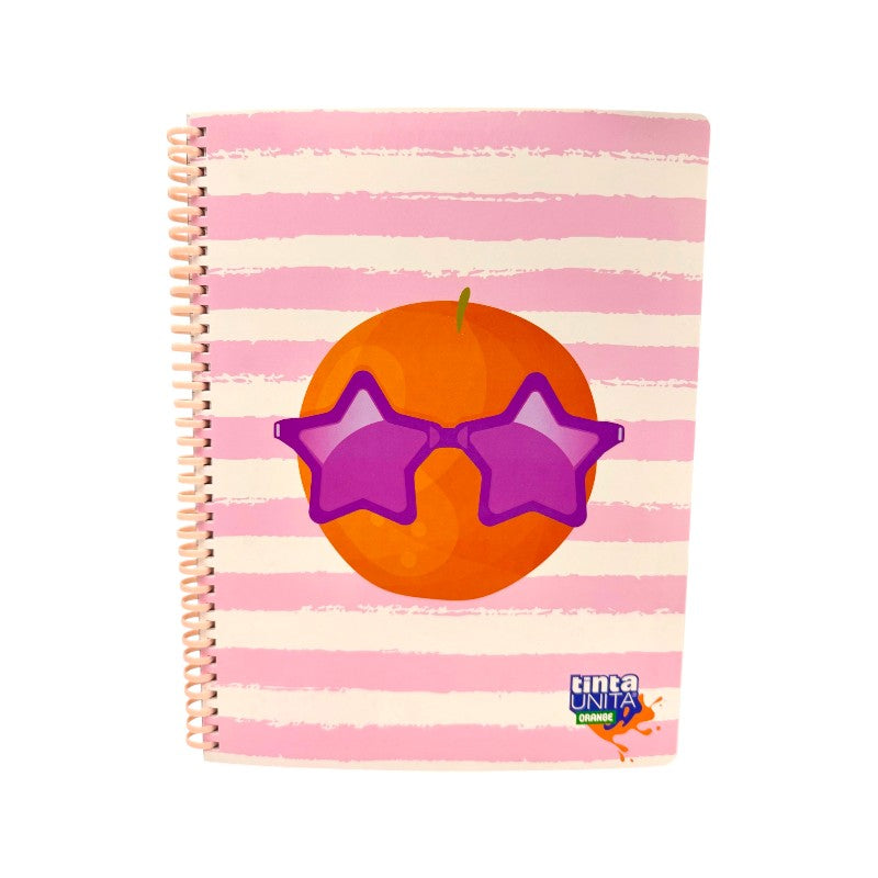 Quaderno A4 spiralato Tinta Unita Juice: copertina rigida profumata e design bold. Limited edition in 4 varianti frutta. Perfetto per scuola e lavoro.