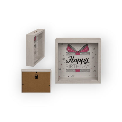 Salvadanaio in legno 20x20cm. Design rosa con la scritta Happy Birthday e fiocco rosa