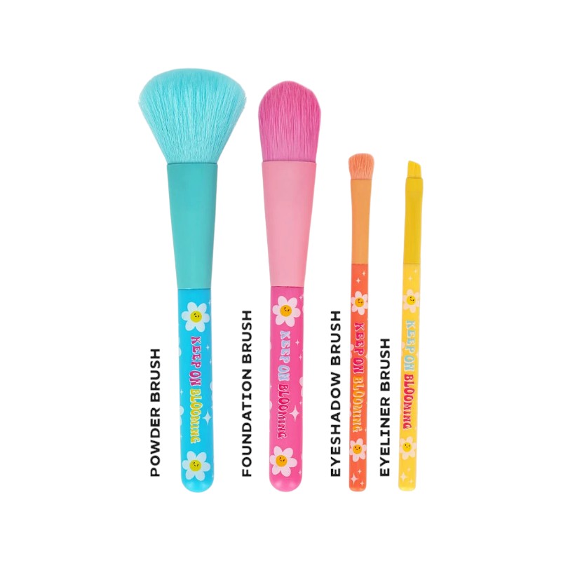 Set 4 pennelli trucco Legami Oh My Glow per viso e occhi: setole super morbide, vegan e cruelty free. Scoprili su Viano Shop!