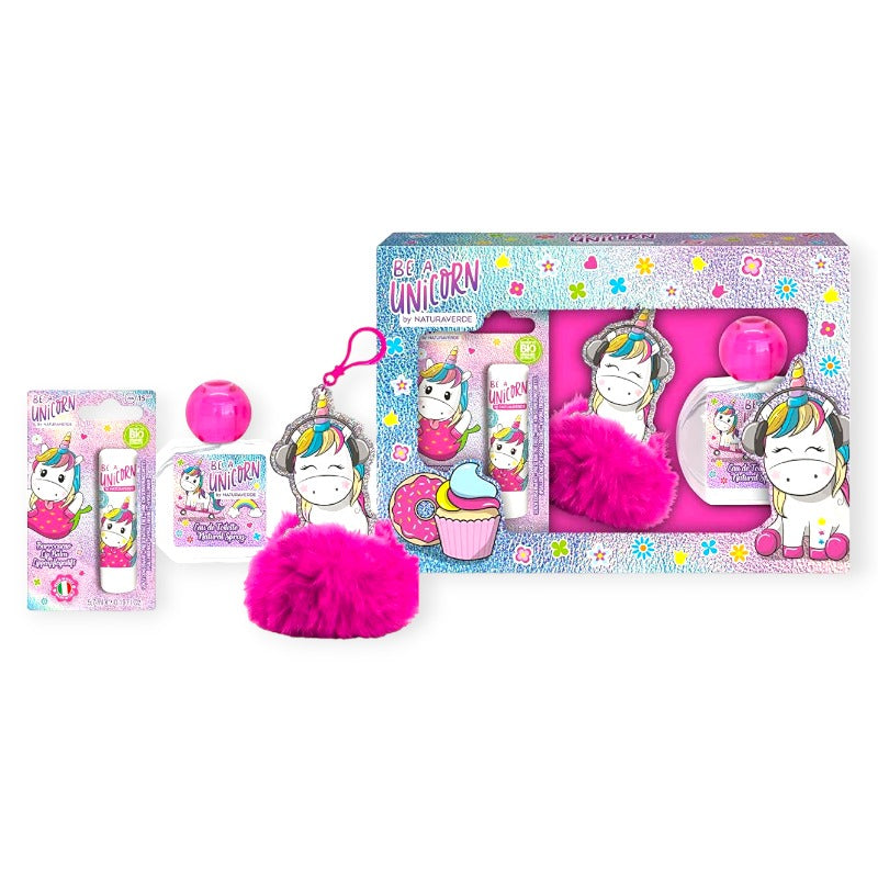 Bellissimo set regalo beauty Unicorno, composto da un portachiavi con ponpon, un profumo dermatologicamente testato ed un burrocacao.