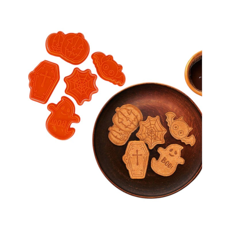 Bellissimo kit composto da 5 formine per biscotti a tema Halloween
