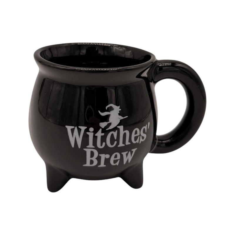 Tazza calderone Witches’ Brew di Halloween nera con strega sulla scopa: mug originale per tè, tisane e cioccolata. Scoprila su Viano Shop!