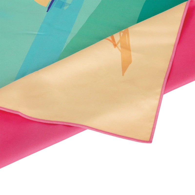 Telo mare Legami Il Dolce Far Niente 180x85cm: poliestere e poliammide asciugante, 331g, design mediterraneo con limoni e mare. Il telo spiaggia più italiano!

