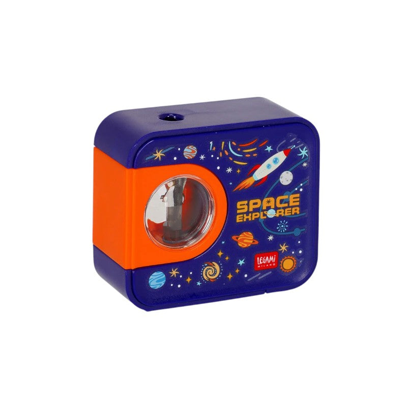 Temperamatite elettrico Legami Top of the Tip Space Explorer — lama tungsteno, matite 6-8 mm, design spazio blu notte. Regalo originale per bambini.