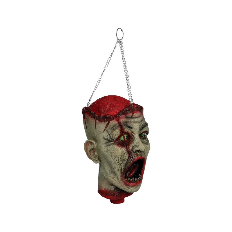 Testa horror decorativa di Halloween con catena: decorazione da appendere con occhi verdi e cranio cucito per feste e case infestate. Su Viano Shop!
