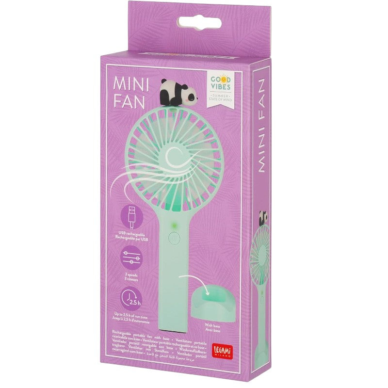 Ventilatore portatile ricaricabile Legami Panda: 3 velocità, base scrivania, USB incluso, 2h autonomia. Design panda kawaii verde menta. Fresco e adorabile!
