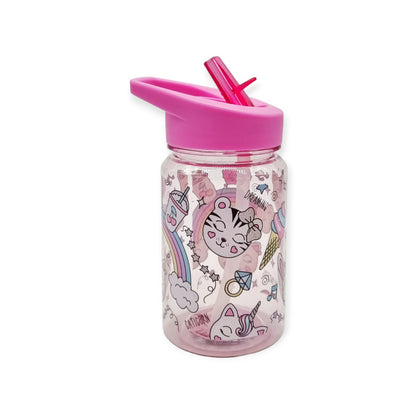 Fantastica borraccia per bambini in tritan, priva di ogni tipo di materiale dannoso, 0% plastica, Bpa Free e 100% riciclabile. La borraccia ha un design rosa-trasparente a tema "Arcobaleno" con disegno di arcobaleni e gadget femminili. E' dotata di un beccuccio che favorisce l'agevole apertura e chiusura.