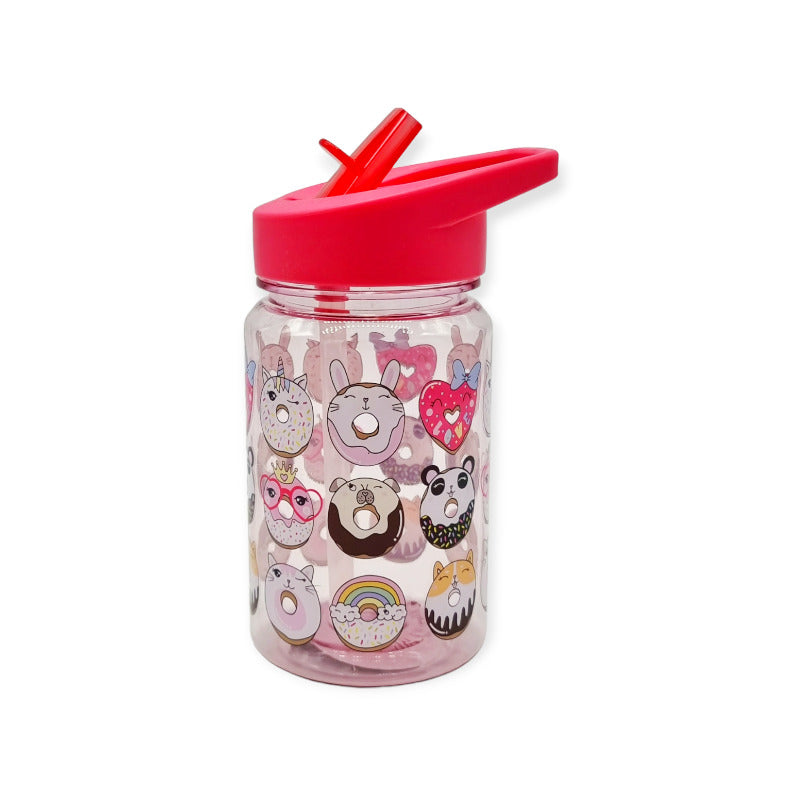 Fantastica borraccia per bambini in tritan, priva di ogni tipo di materiale dannoso, 0% plastica, Bpa Free e 100% riciclabile. La borraccia ha un design rosa-trasparente a tema "Ciambelle" con disegno di diversi tipi di ciambelle. E' dotata di un beccuccio che favorisce l'agevole apertura e chiusura.